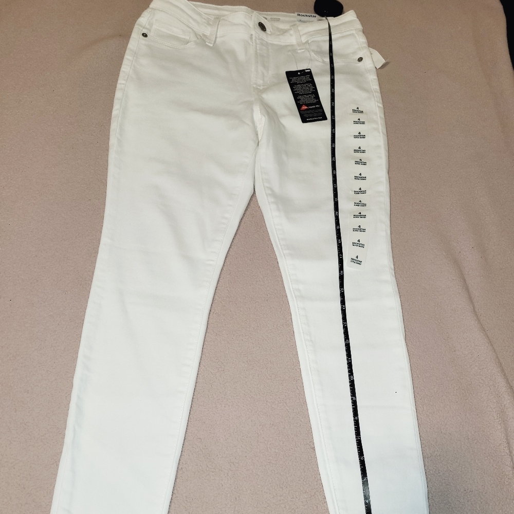 White old navy jeans stretchy  material.New with tags